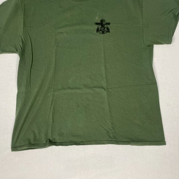 Federation Christian Athletes South Carolina Cross Camo Distressed Paint Tee - Picture 3 of 10